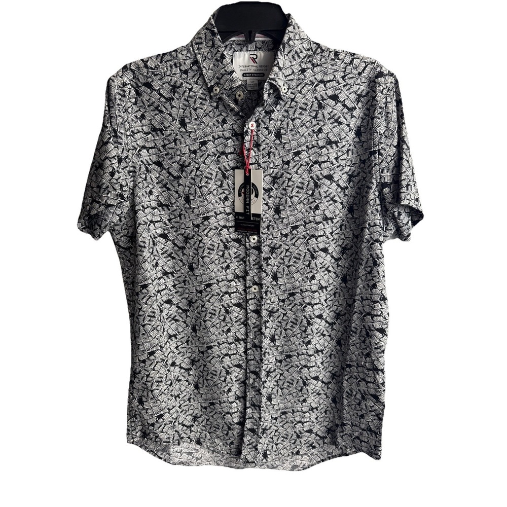 International Report Shirt Men's Large 4 Way Stretch All Over Skull Print NEW